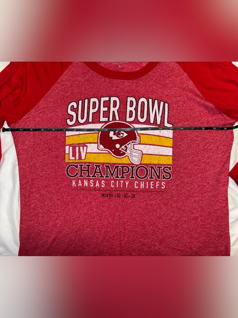 Kansas City Chiefs Red Raglan Shirt Bundlw - Super Bowl Champions - Picture 3 of 3